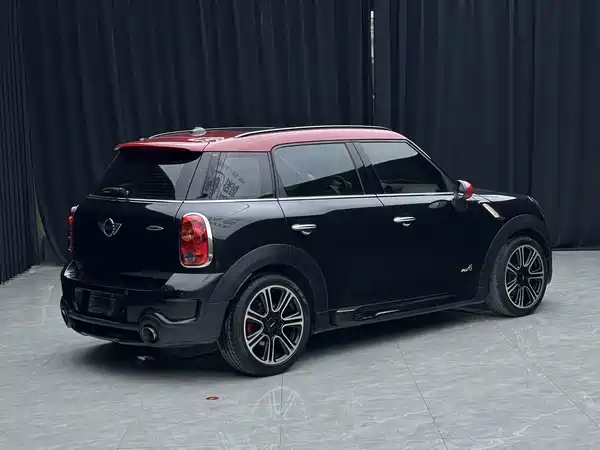 MINI JCW COUNTRYMAN 2015