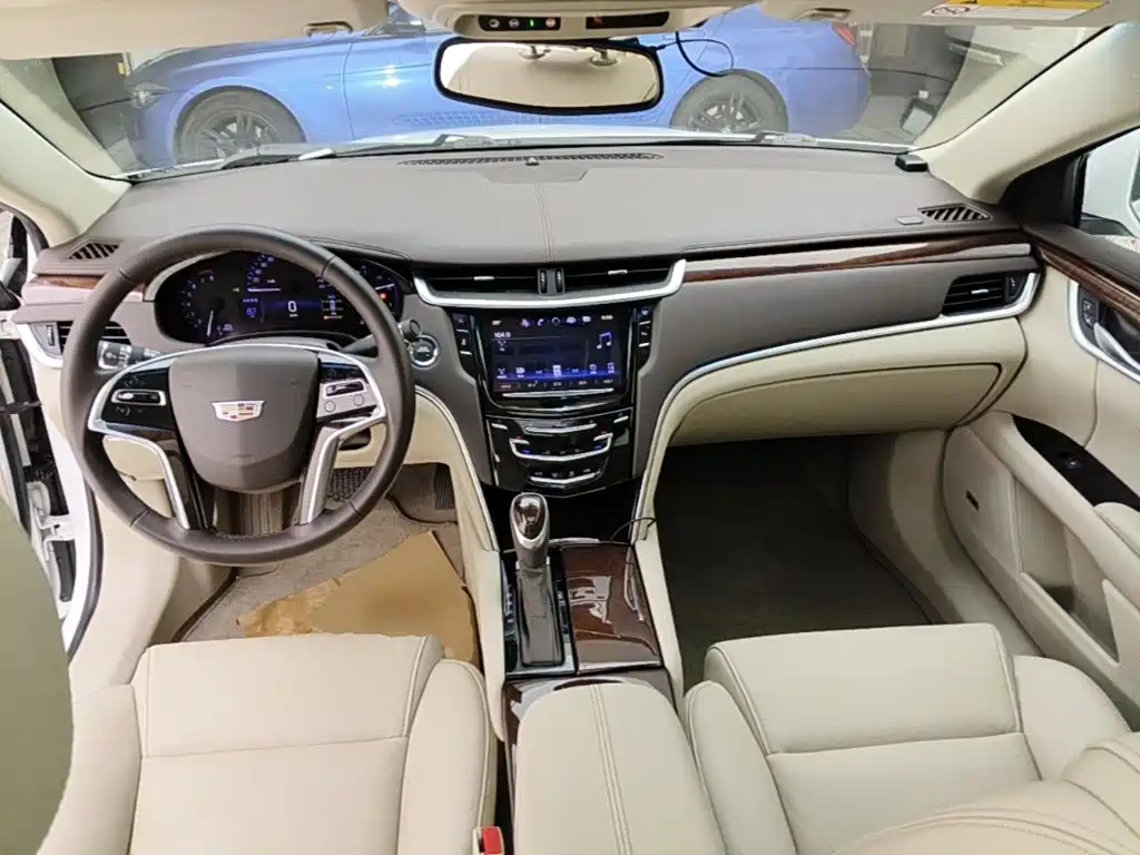 Cadillac XTS 2016 — фото 10