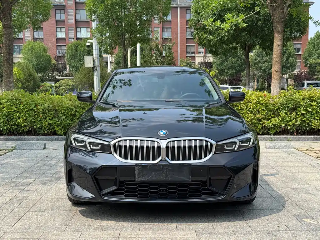 BMW 3 Series 2023