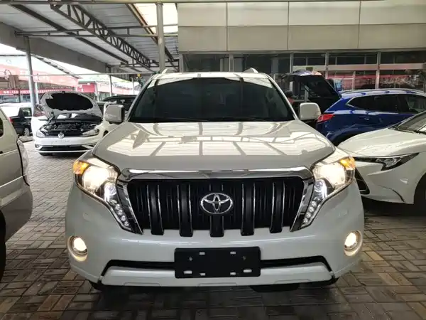 Toyota Prado 2016