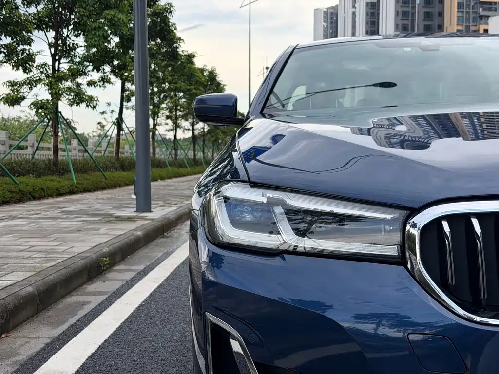 BMW 5 Series 2021