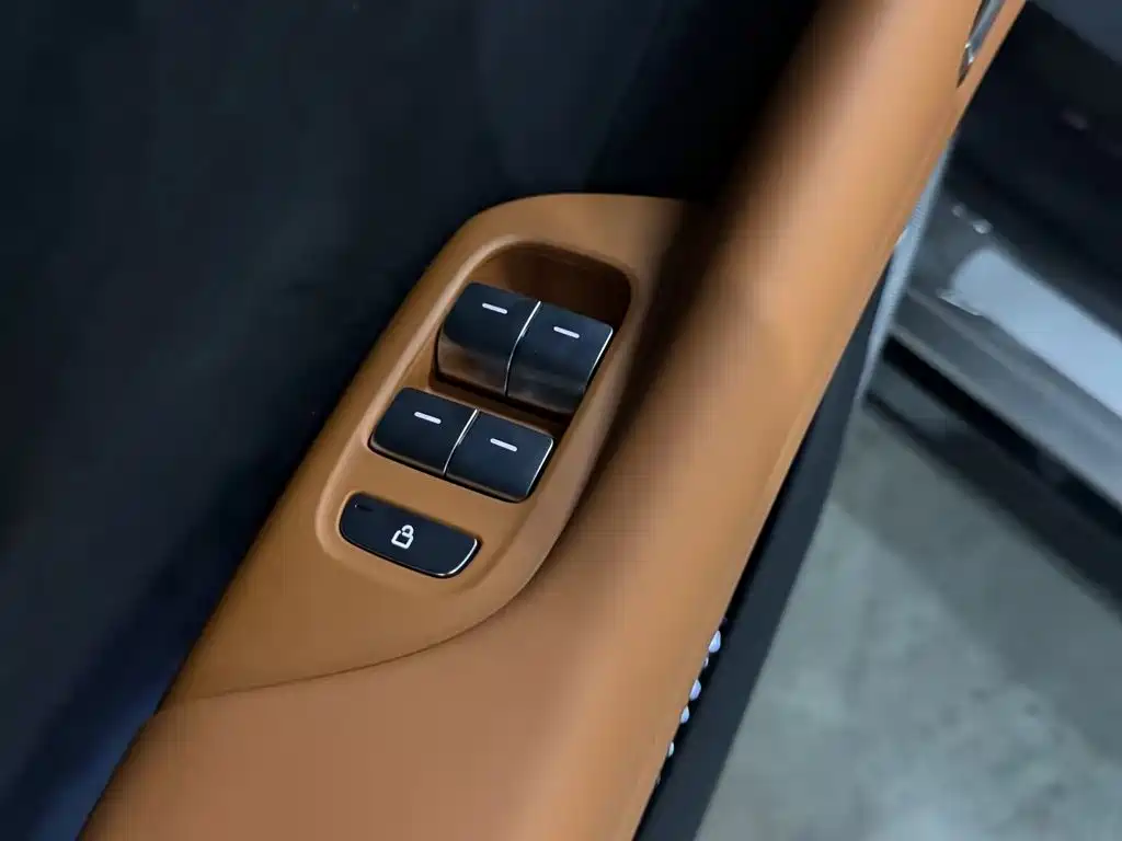 Xiaomi YU7 2025 — фото 21