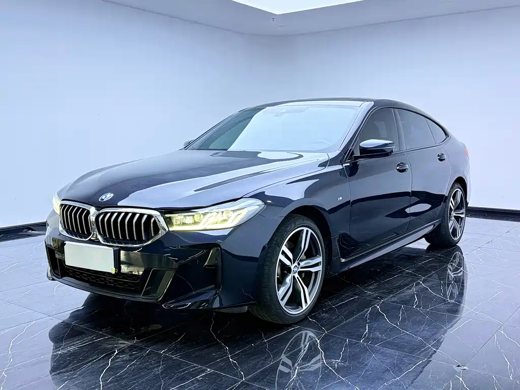 BMW 6 Series GT 2023 — фото 1