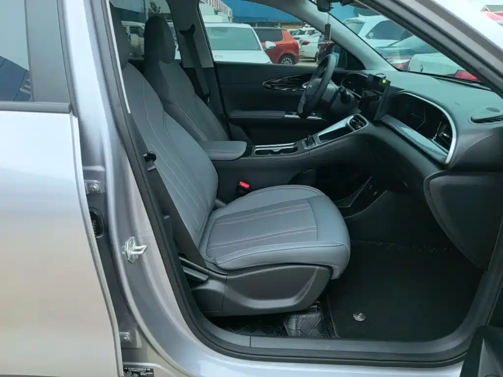 Geely Galaxy Starwish 2026 — фото 25
