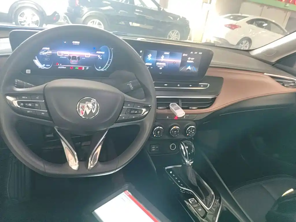 Buick Verano 2022 — фото 10