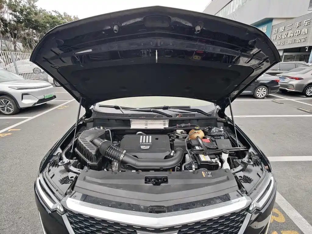 Cadillac XT6 2021 — фото 13
