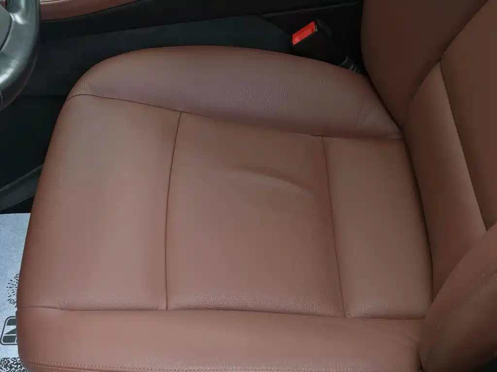 BMW 5 Series 2015 — фото 14