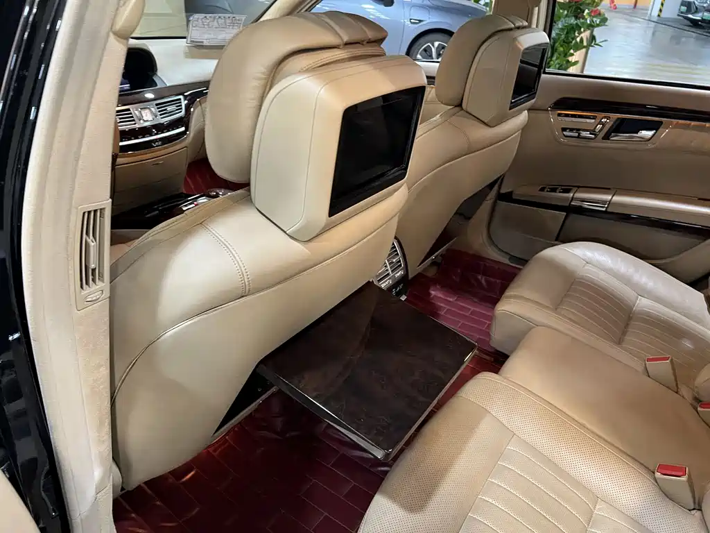 Mercedes-Benz S-Class 2010 — фото 16