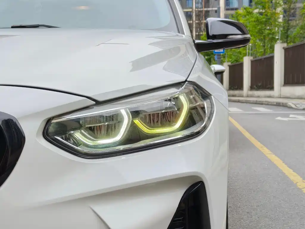 BMW 1 Series 2021