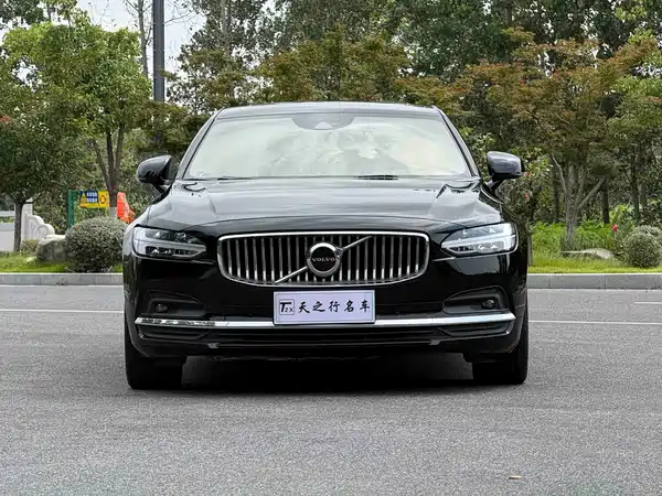 Volvo S90 2021