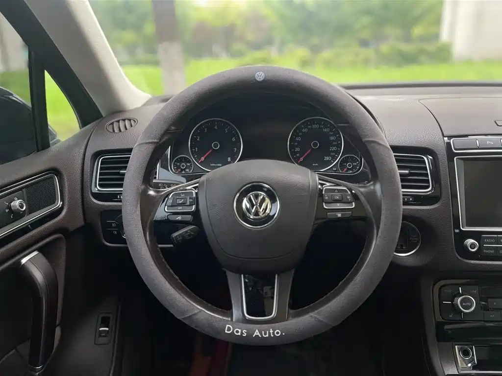 Volkswagen Touareg 2016 — фото 21