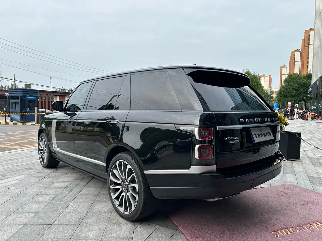 Land Rover Range Rover 2021 — фото 14