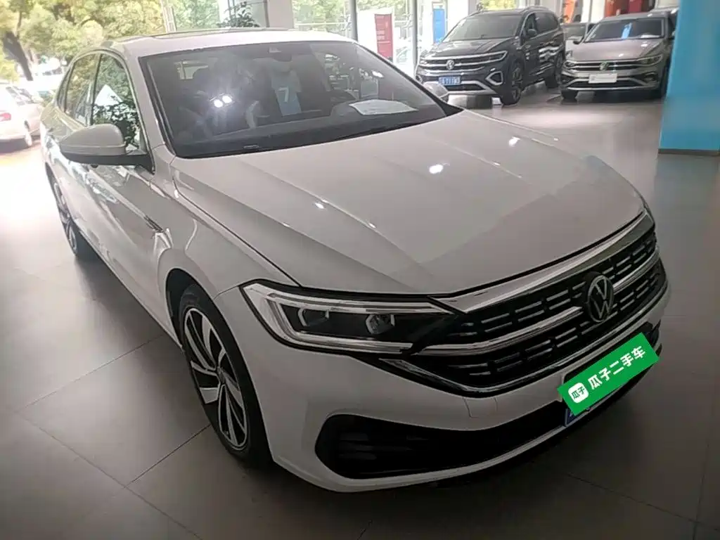 Volkswagen Sagitar 2023