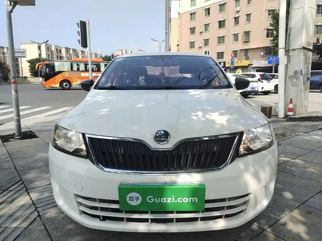 Skoda Rapid 2018 — фото 3