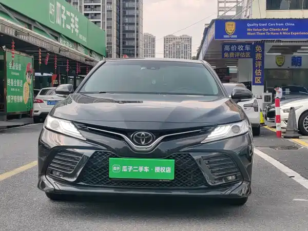Toyota Camry 2021