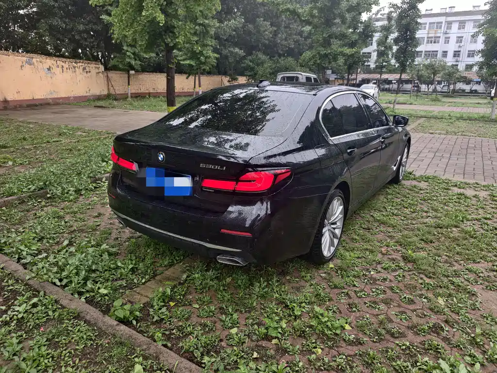 BMW 5 Series 2023