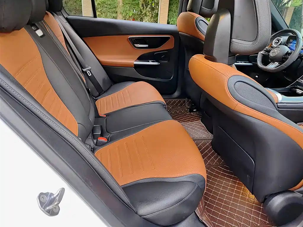 Mercedes-Benz C-Class 2022 — фото 11