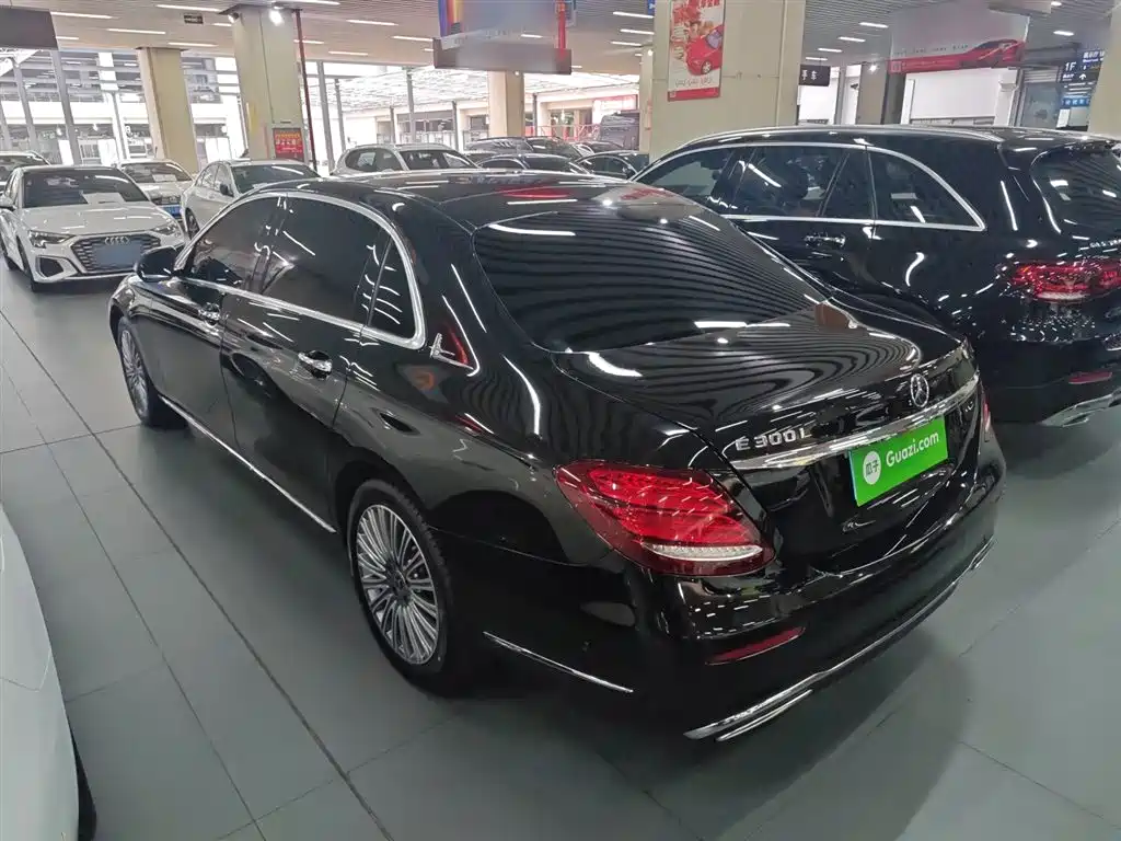 Mercedes-Benz E-Class 2020 — фото 23