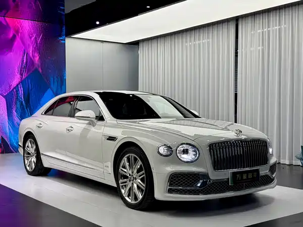 Bentley Flying Spur Plug-In Hybrid 2023