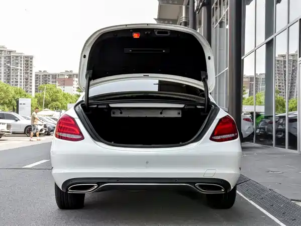 Mercedes-Benz C-Class 2015