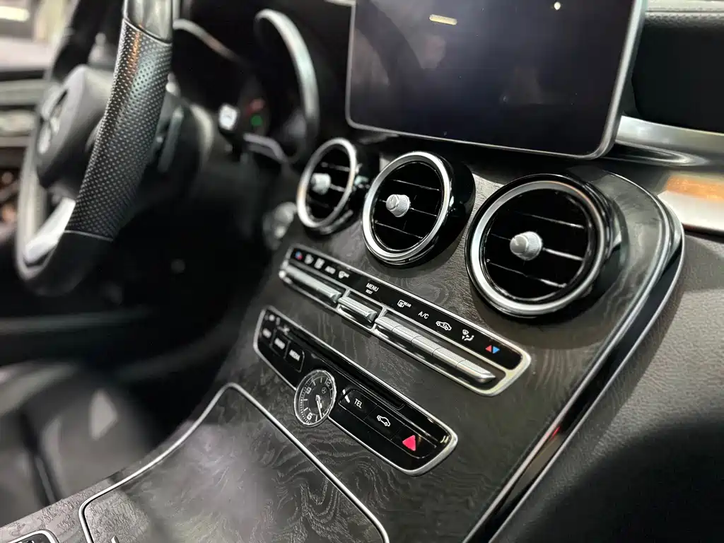 Mercedes-Benz C-Class 2016 — фото 36