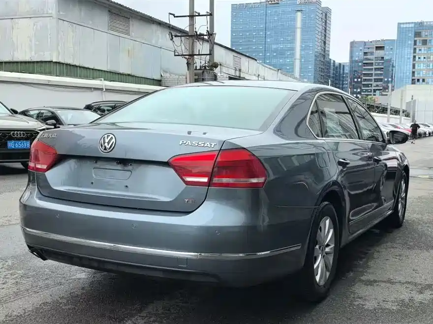 Volkswagen Passat 2014