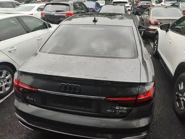 Audi A4L 2021