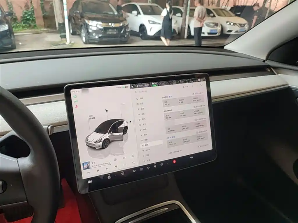 Tesla Model Y 2023 — фото 10