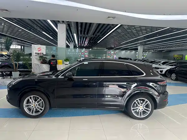 Porsche Cayenne 2020