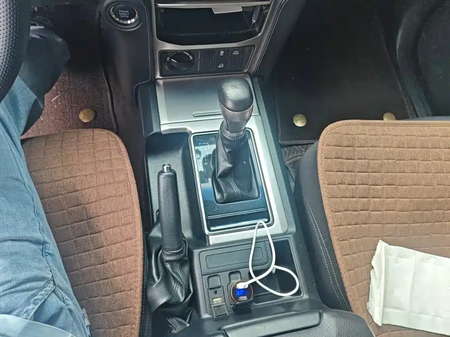 Toyota Prado 2019 — фото 16