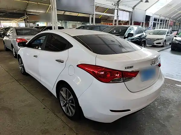 Hyundai Elantra Langdong 2016