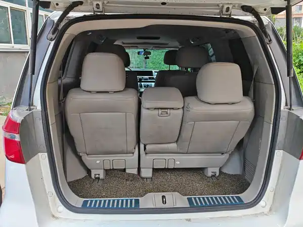 Honda Elysion 2016