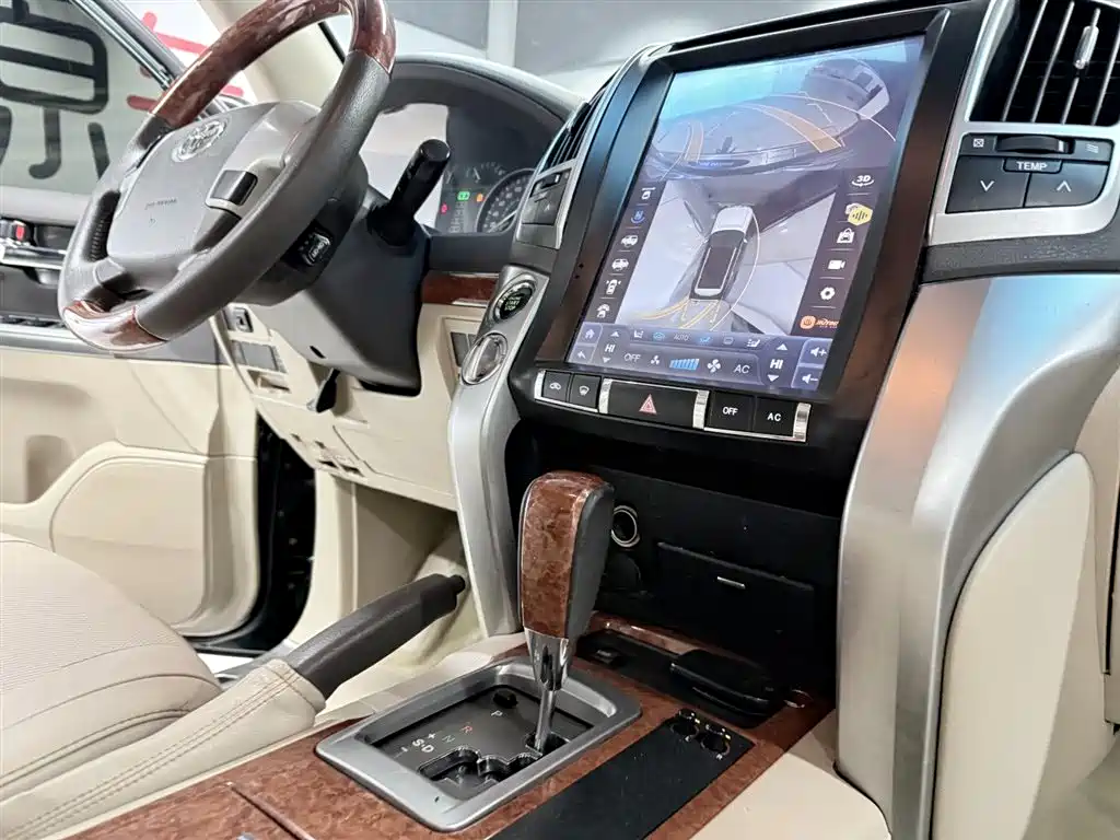 Toyota Land Cruiser 2014 — фото 18