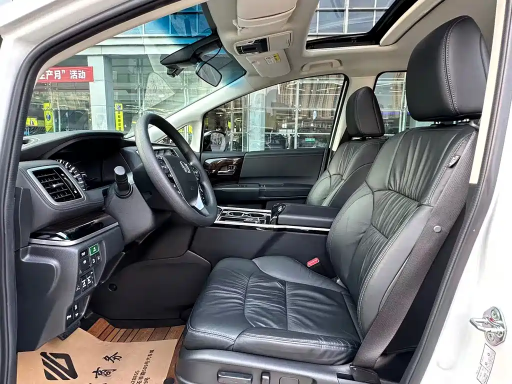 Honda Odyssey 2021 — фото 12