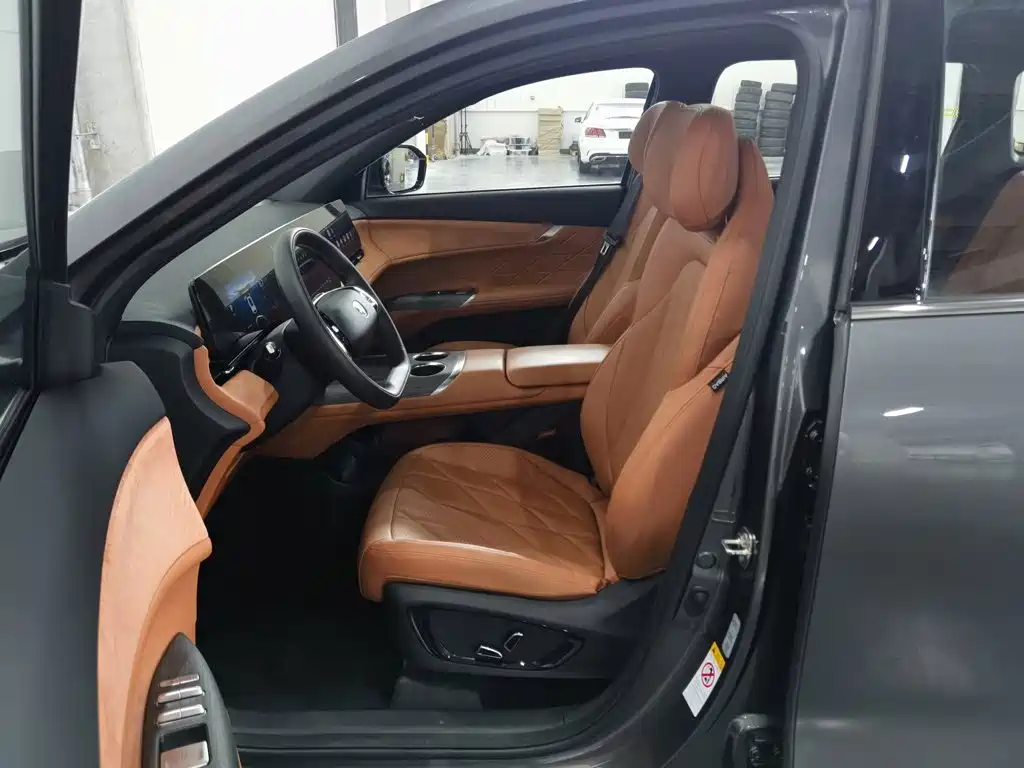 Changan CS75PLUS 2025 — фото 10