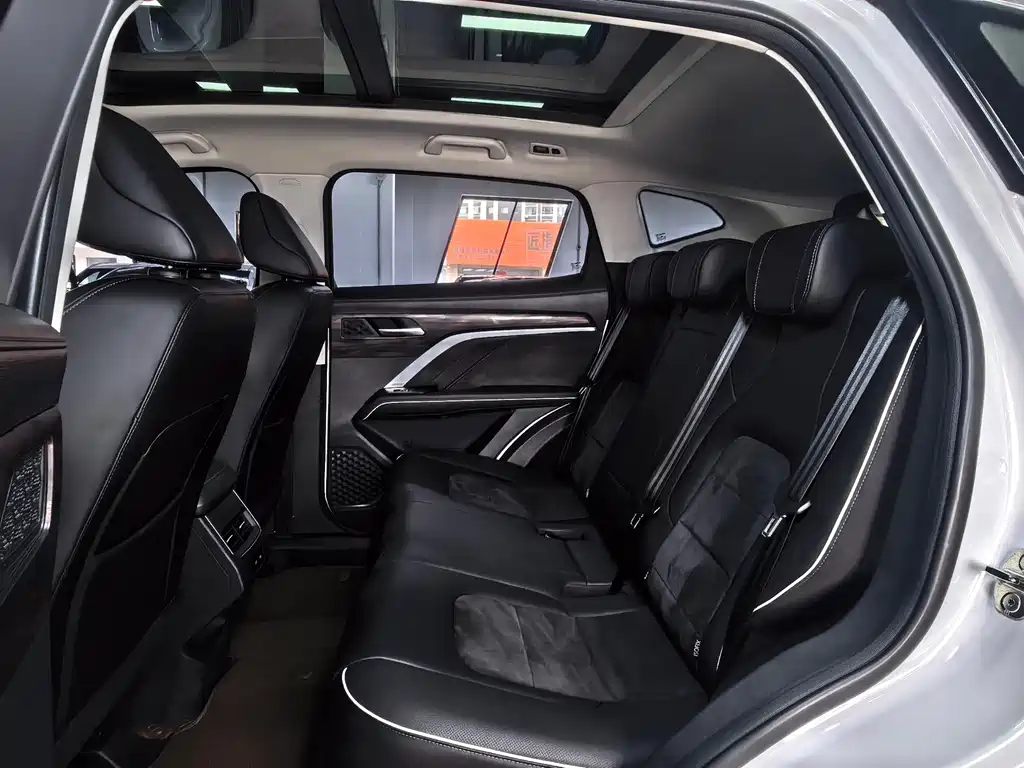 Haval H6 2023 — фото 10