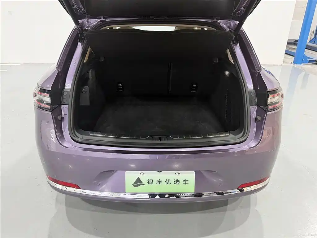 AITO M5 2025