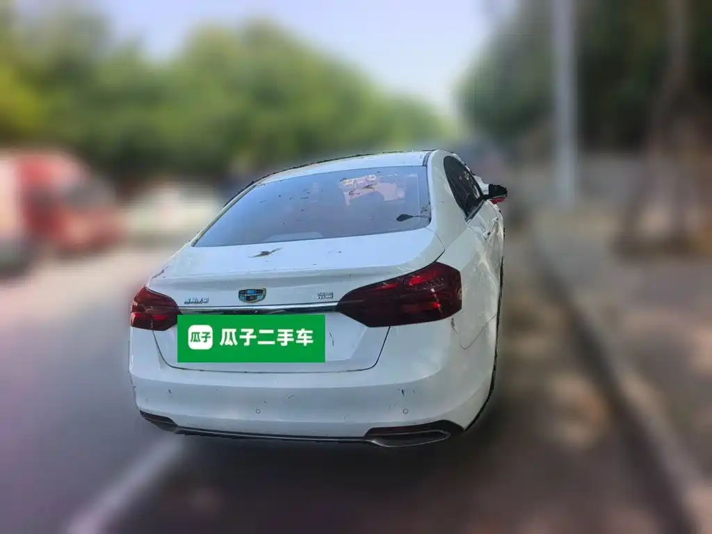 Geely Emgrand 2018