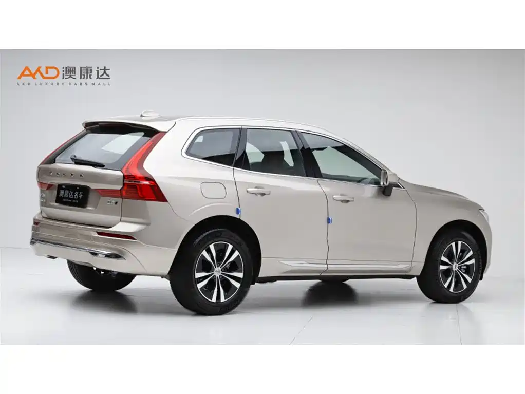 Volvo XC60 2025 — фото 3