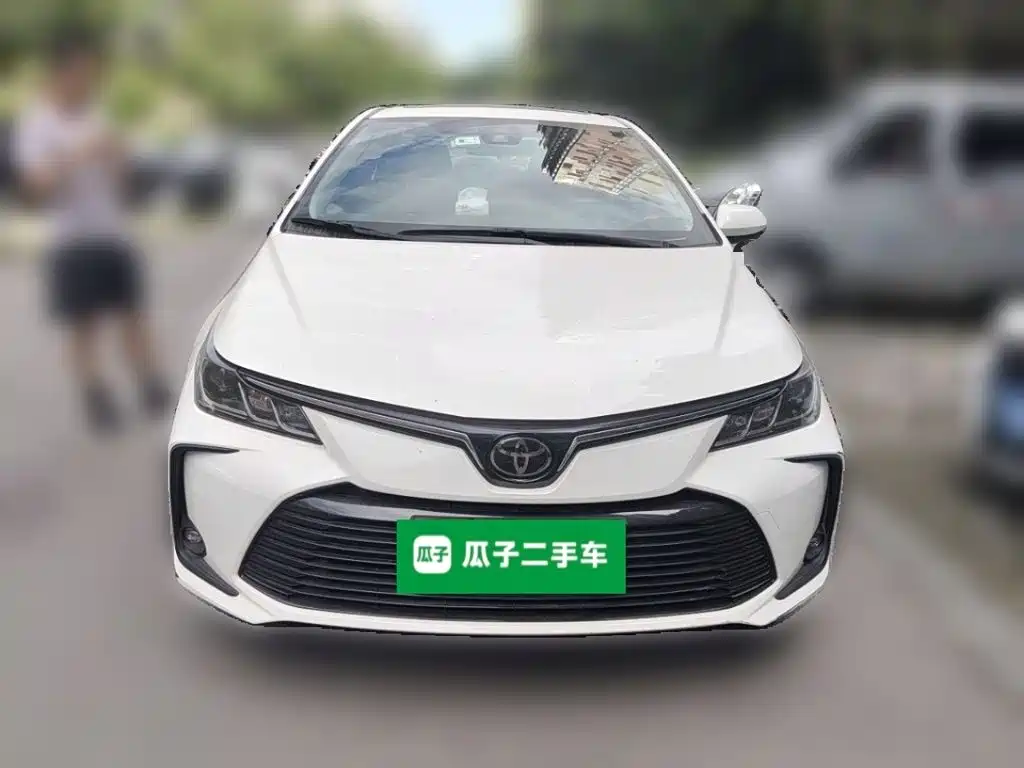 Toyota Corolla 2019 — фото 24