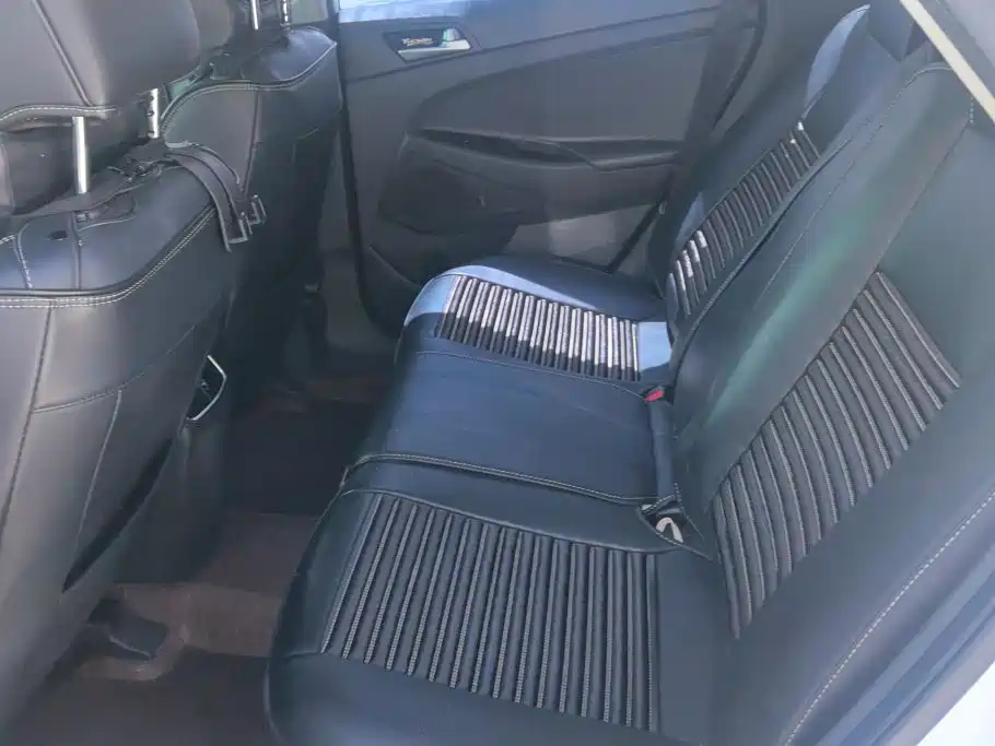 Hyundai Tucson 2018 — фото 11