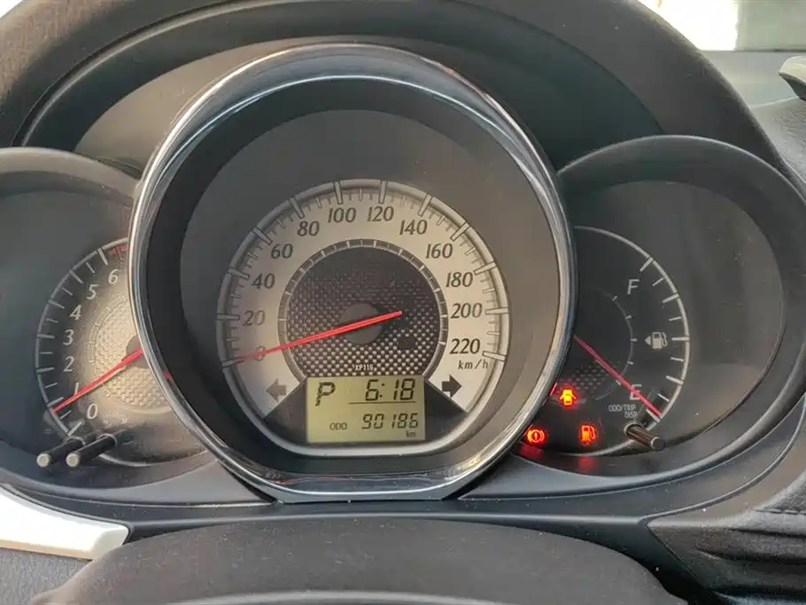 Toyota Vios 2016 — фото 14