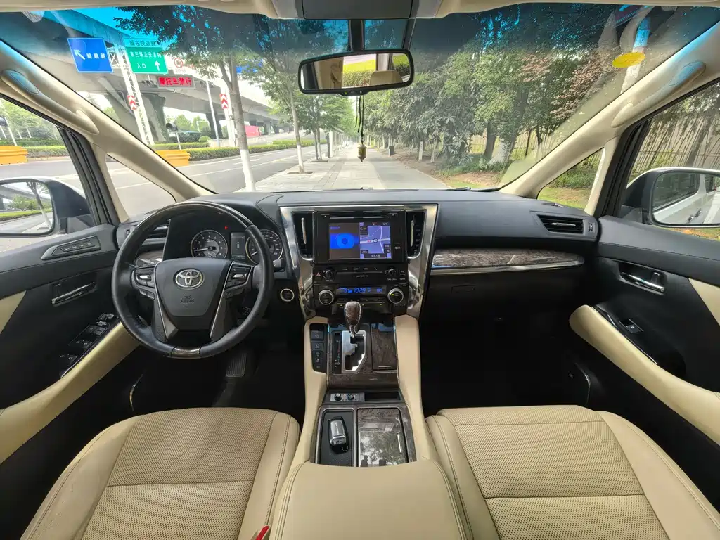 Toyota Alphard 2019 — фото 5