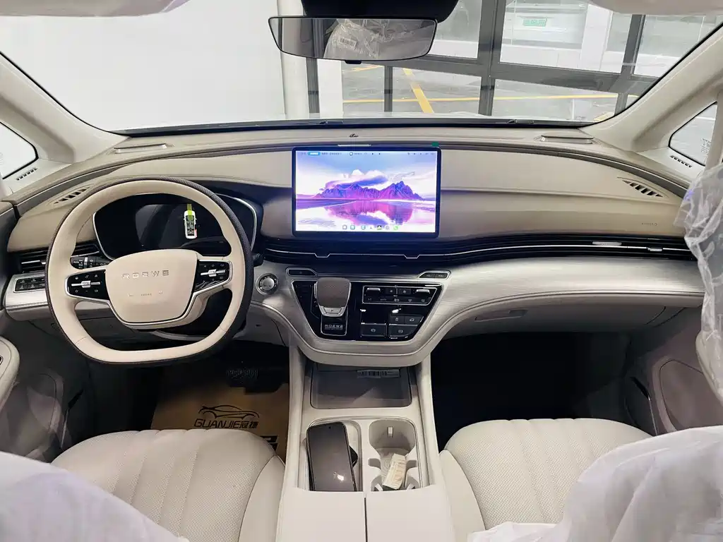 Roewe iMAX8 New Energy — фото 7