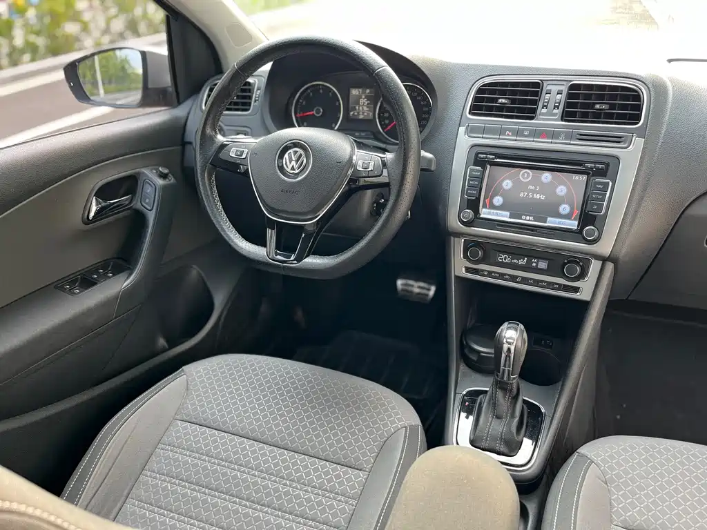 Volkswagen Polo 2014