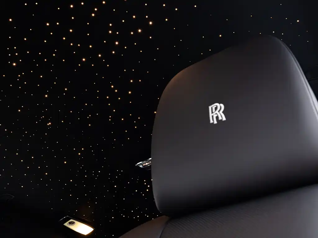 Rolls-Royce Phantom 2016 — фото 10
