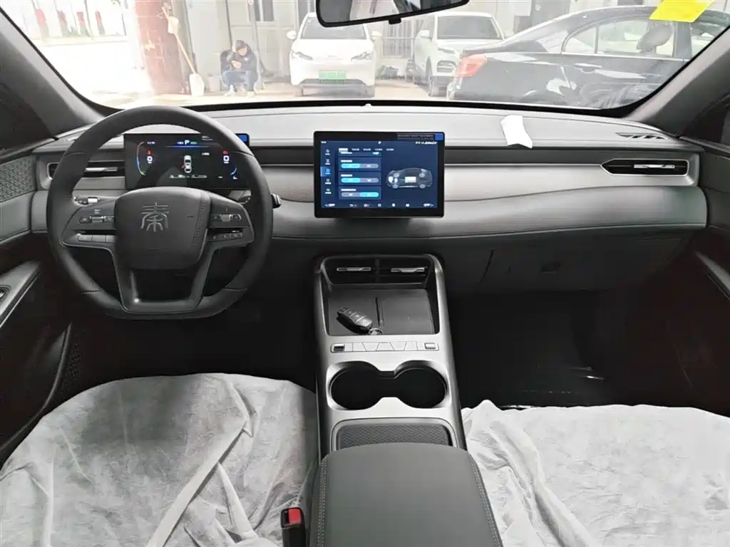 BYD Qin PLUS 2026 — фото 10