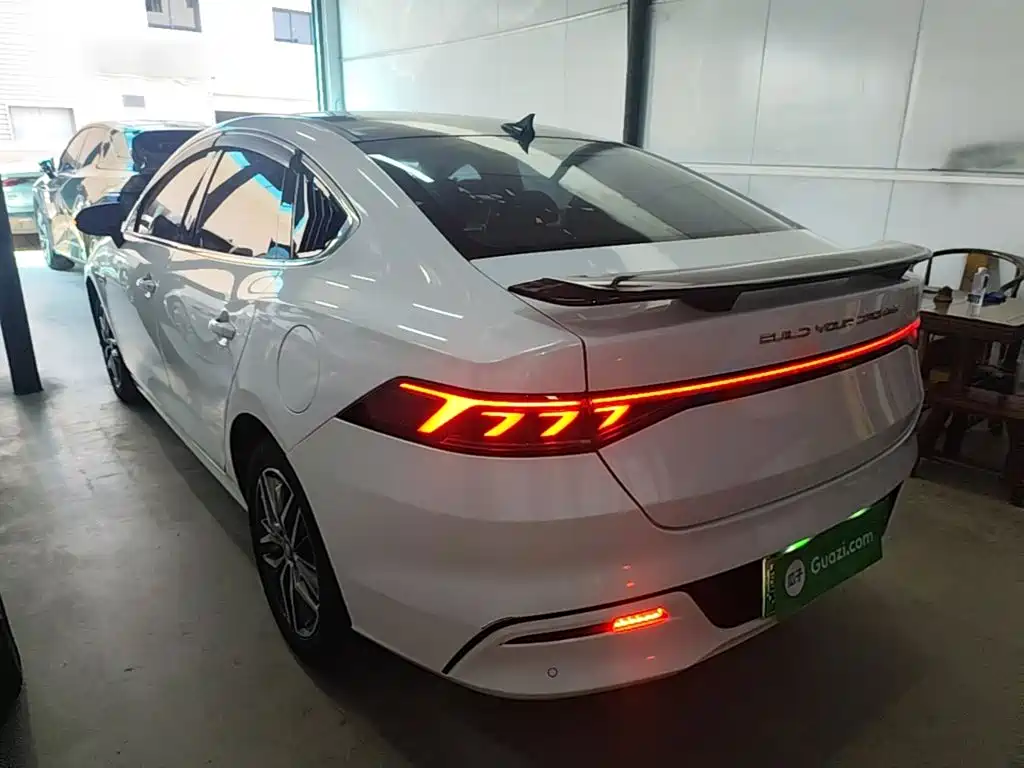 BYD Qin PLUS 2022 — фото 5