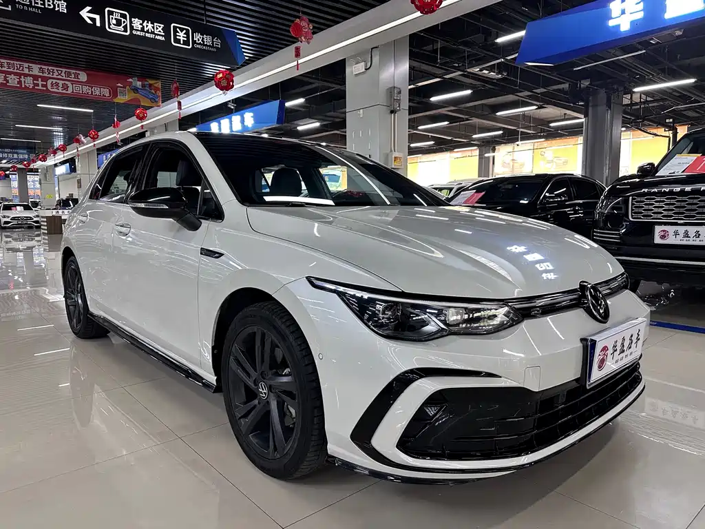 Volkswagen Golf 2021