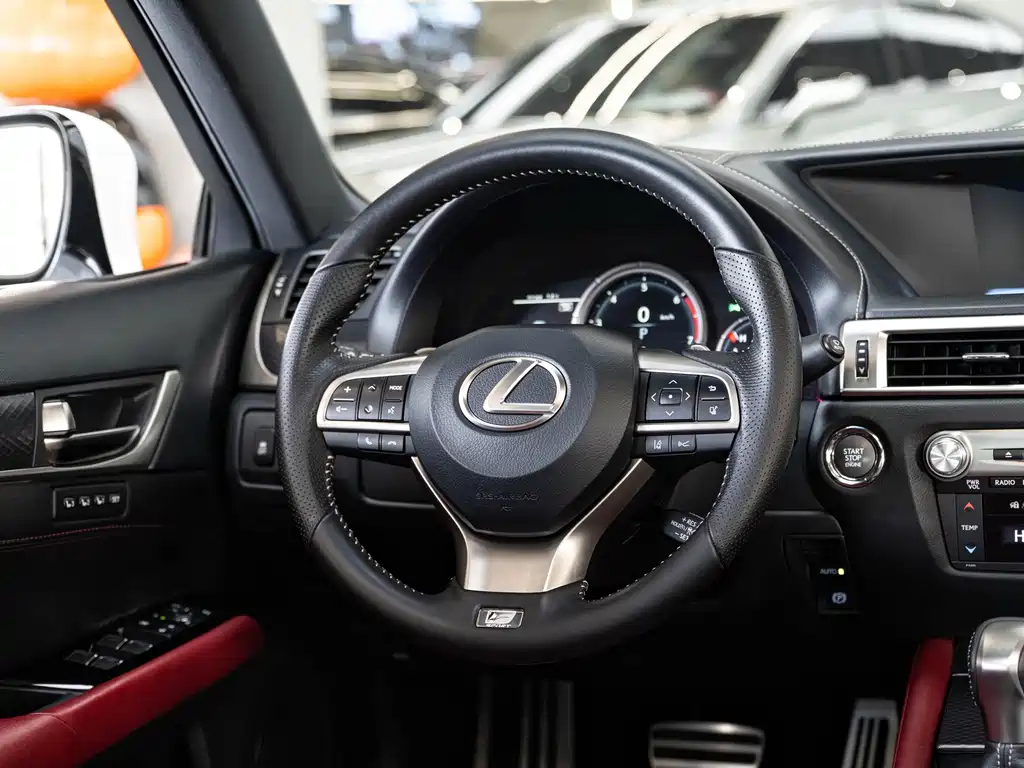 Lexus GS 2017 — фото 14